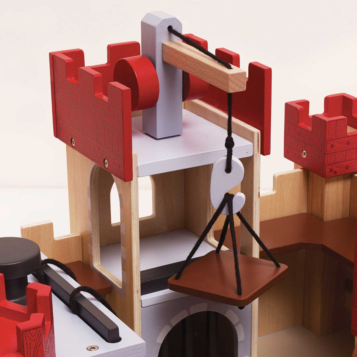 Le Toy Van, Inc. - Lionheart Wooden Castle