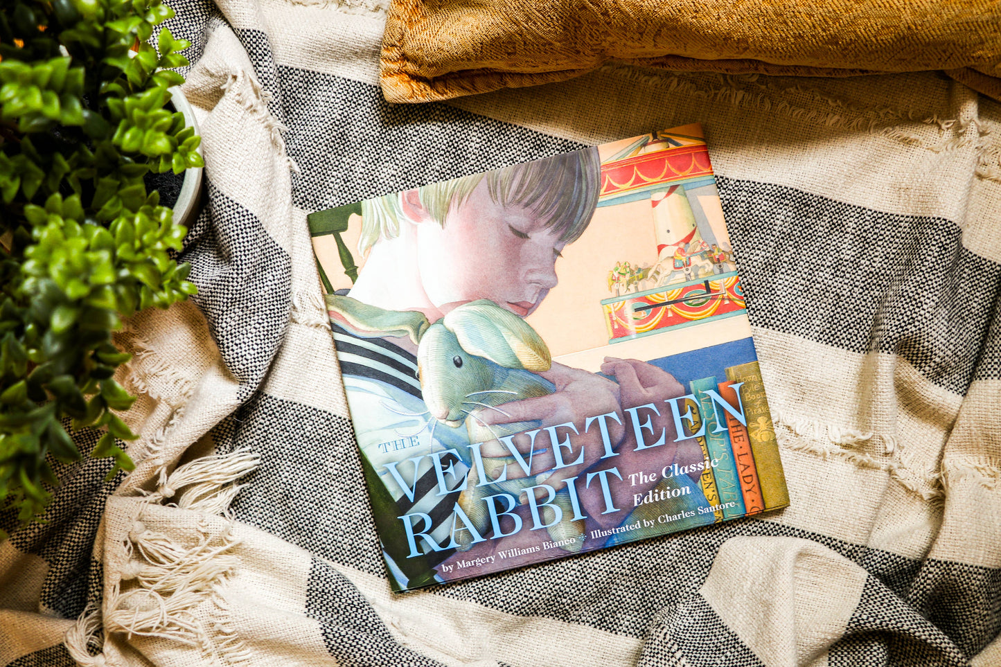 The Velveteen Rabbit (Classic Edition)